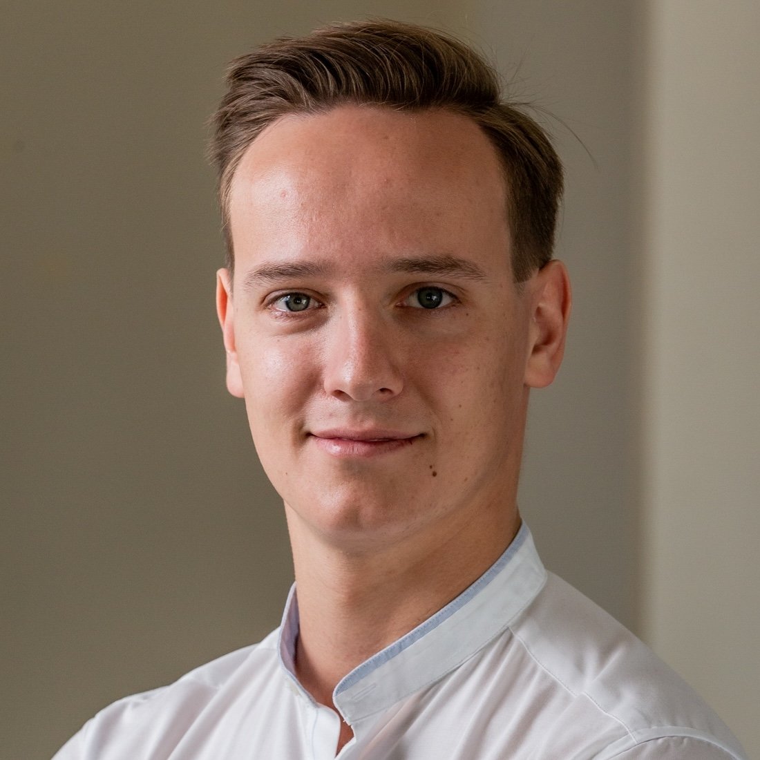 Foto Valentin Hecht Business  Quadrat
