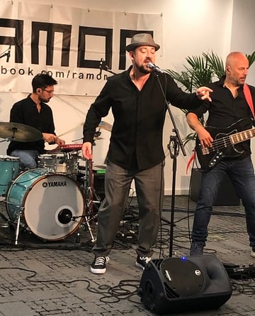  RAMON_Carl Avory tritt bei der virtuellen TURNTABLE-Ereignisserie auf