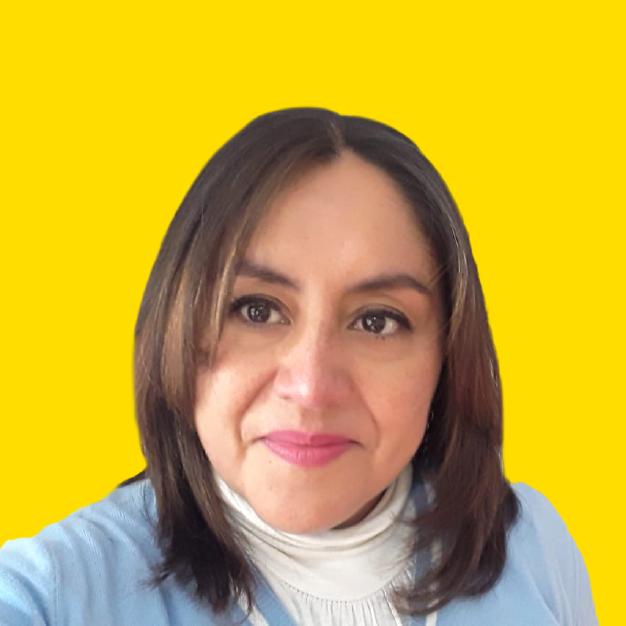 Paulina Olivera_Speaker at Mexico Hackathon_crack-a-code