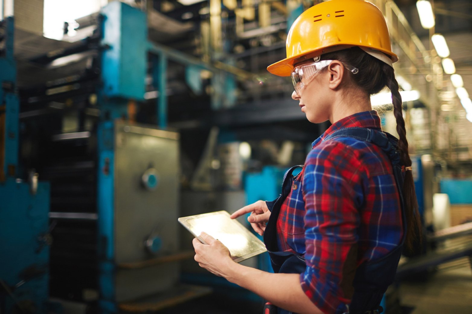 Enabling Smarter Factory with a manufacturing intelligence platform_Industry 4.0