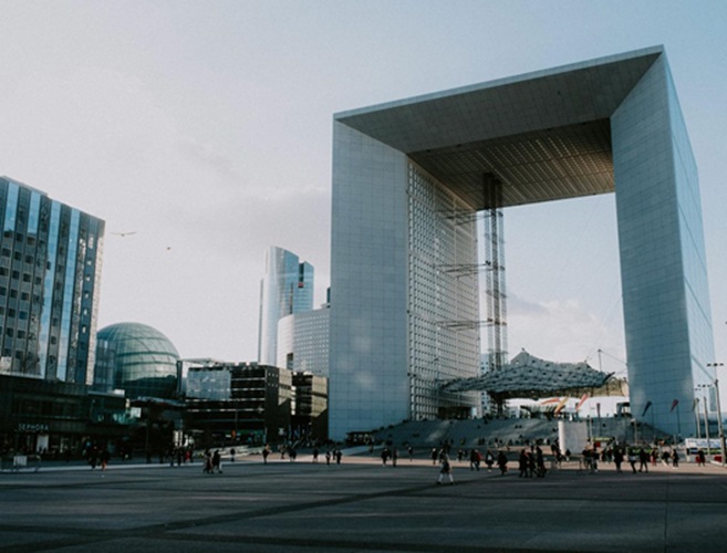 La defense arch_Paris-1