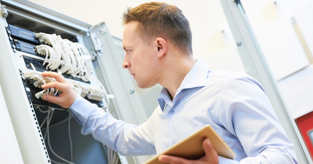 Preemptive network fault detection using analytics and machine learning